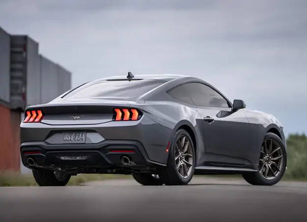 Amplitude-Auto-Ford-Mustang